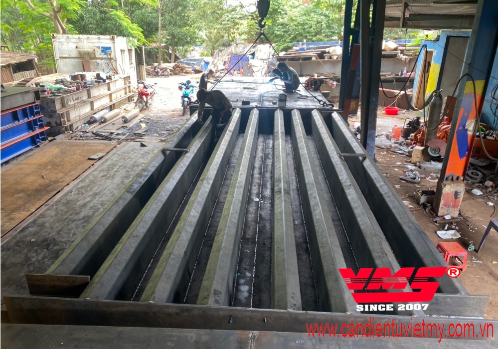 cân điện tử 100 tấn