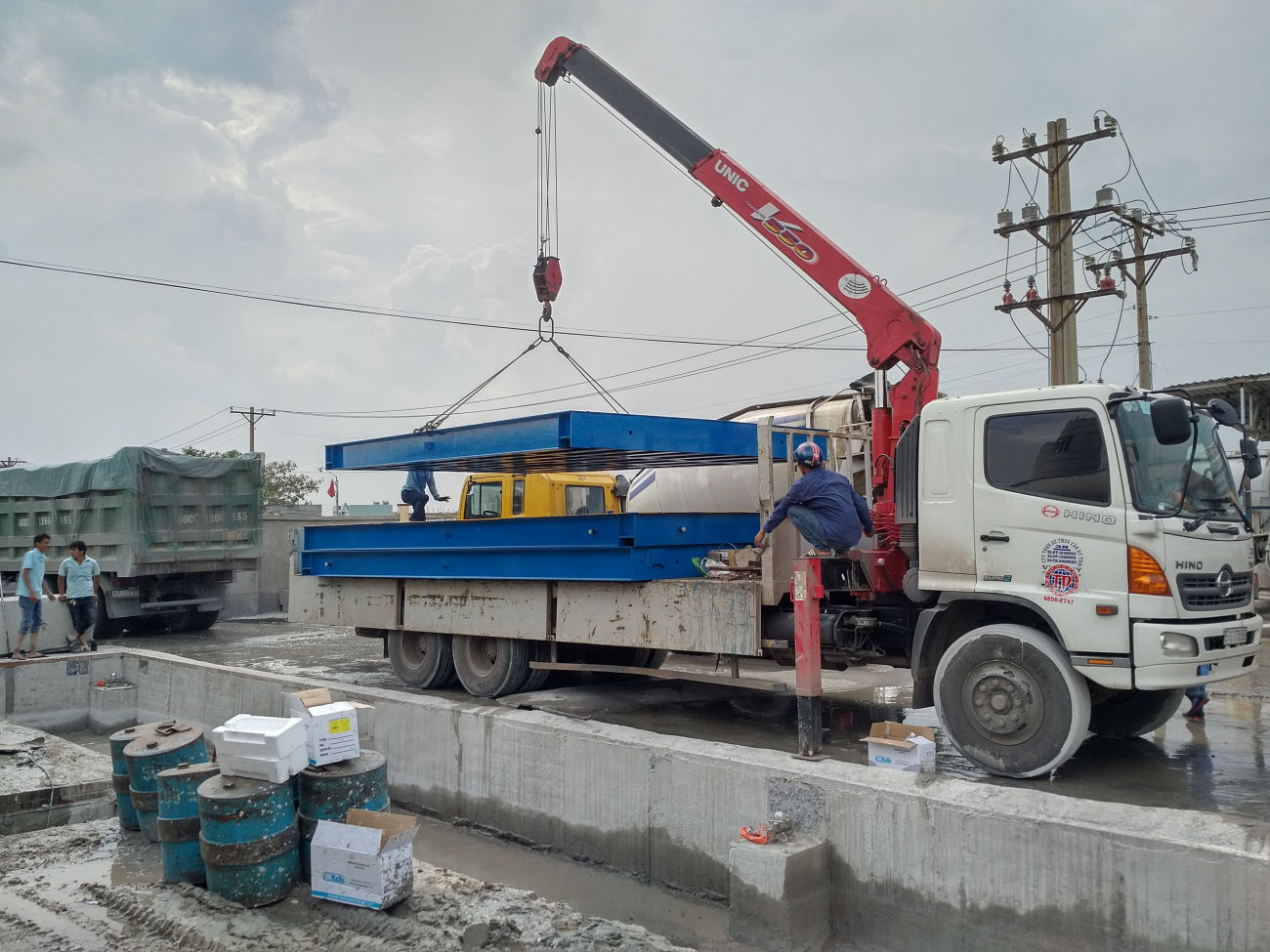 Mua cân xe tải cũ